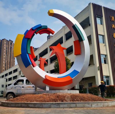 售楼部创意不锈钢彩绘景观博鱼网页版