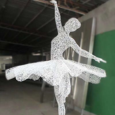 酒店会所装饰不锈钢网格抽象跳舞女孩小品博鱼网页版水池摆件