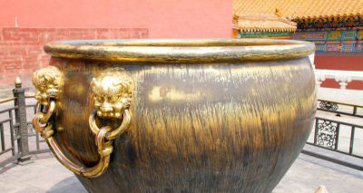 故宫圆形水缸铜雕狴犴缸博鱼网页版
