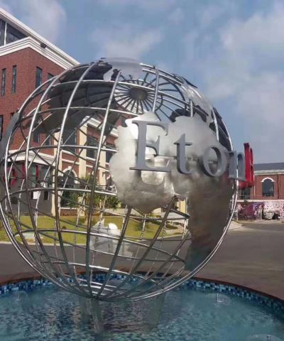 公园不锈钢水池中大型装饰品地球仪博鱼网页版