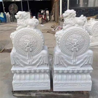 庭院摆放中式汉白玉雕刻小麒麟门墩