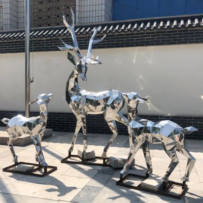 公园不锈钢镜面几何园林景观梅花鹿博鱼网页版