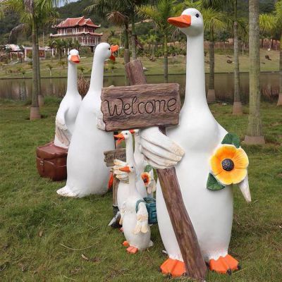 园林公园幼儿园创意玻璃钢卡通鸭子博鱼网页版