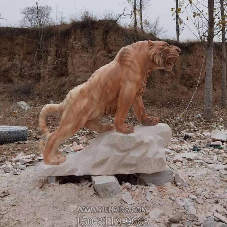 汉白玉石雕老虎招财神兽晚霞红石雕老虎雕刻摆件博鱼网页版