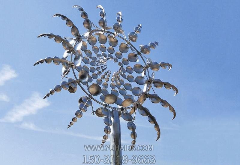 城市大学广场抽象不锈钢向日葵博鱼网页版