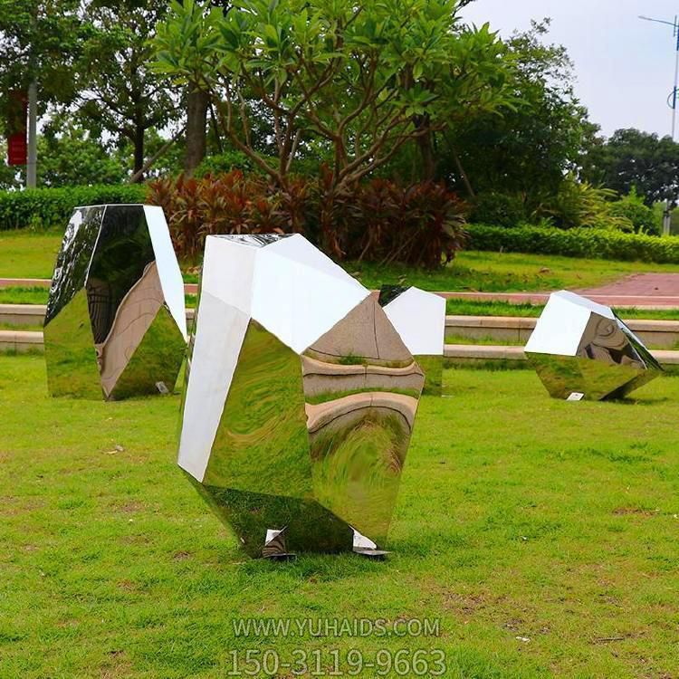 园林草坪异性不锈钢镜面鹅卵石博鱼网页版