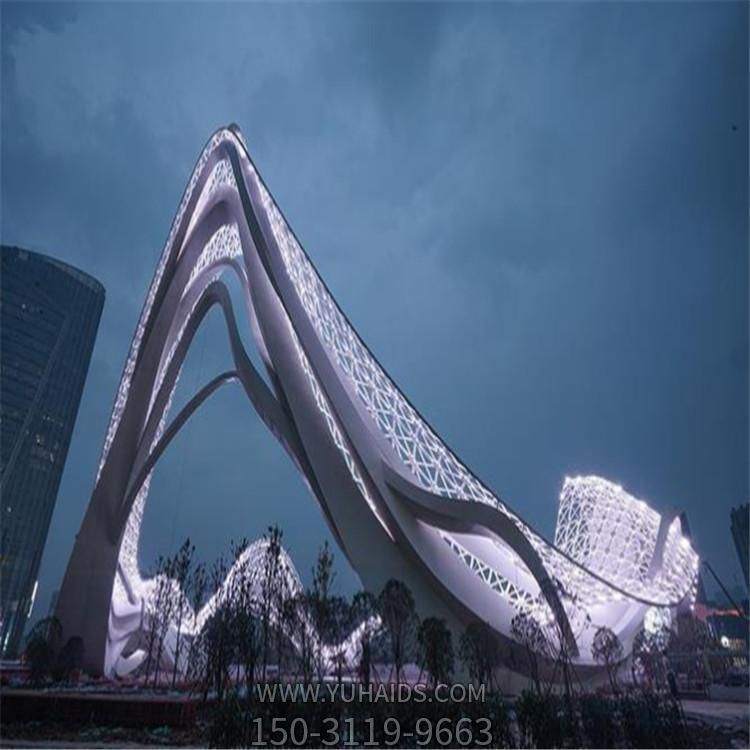 广场不锈钢抽象景观园林摆件博鱼网页版