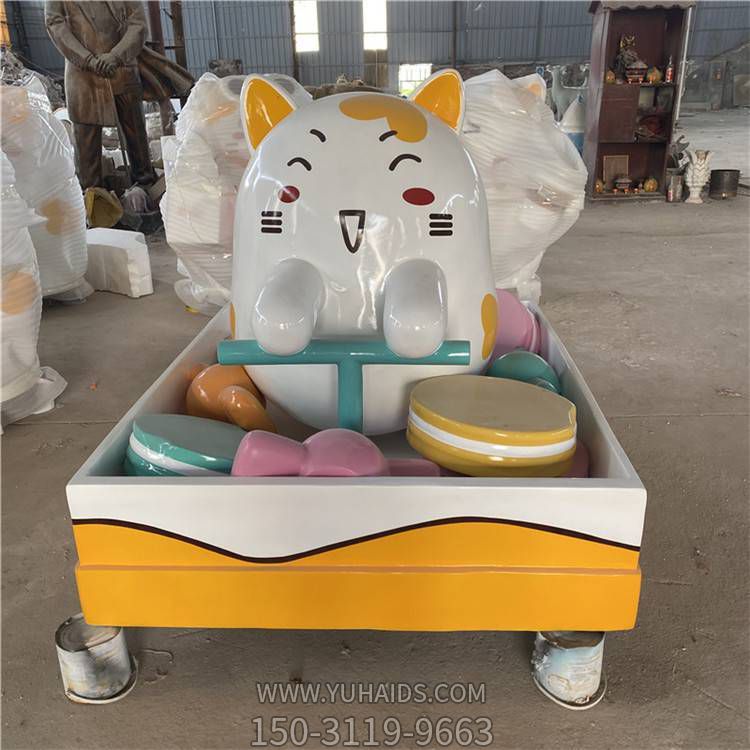 玻璃钢人物 楼盘卡通公仔博鱼网页版