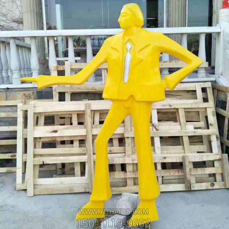 商场创意拍照抽象玻璃钢人物博鱼网页版