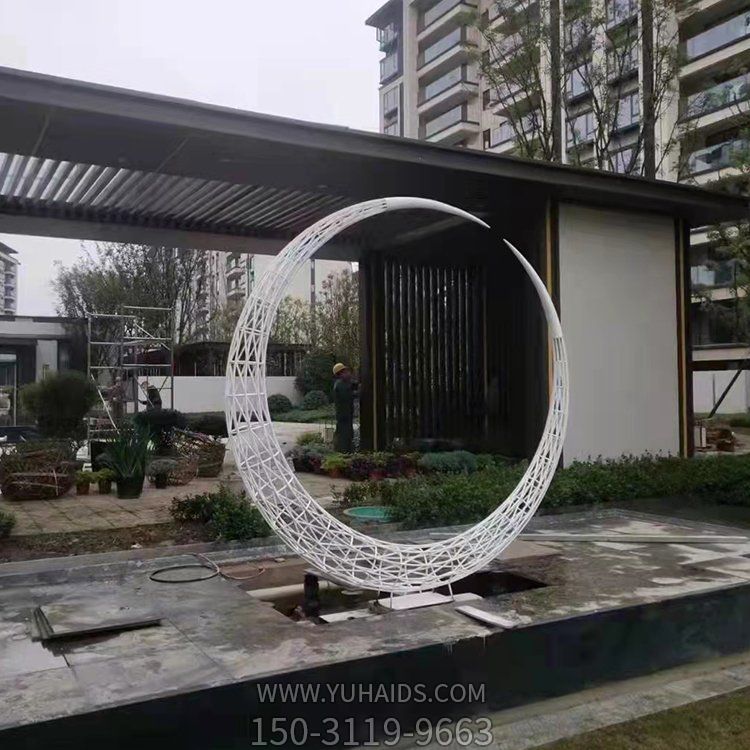 镂空月牙形状 大型摆件 广场不锈钢博鱼网页版定制 