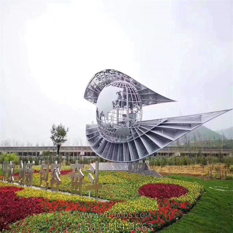 广场草坪摆放不锈钢镂空地球仪创意眼睛博鱼网页版