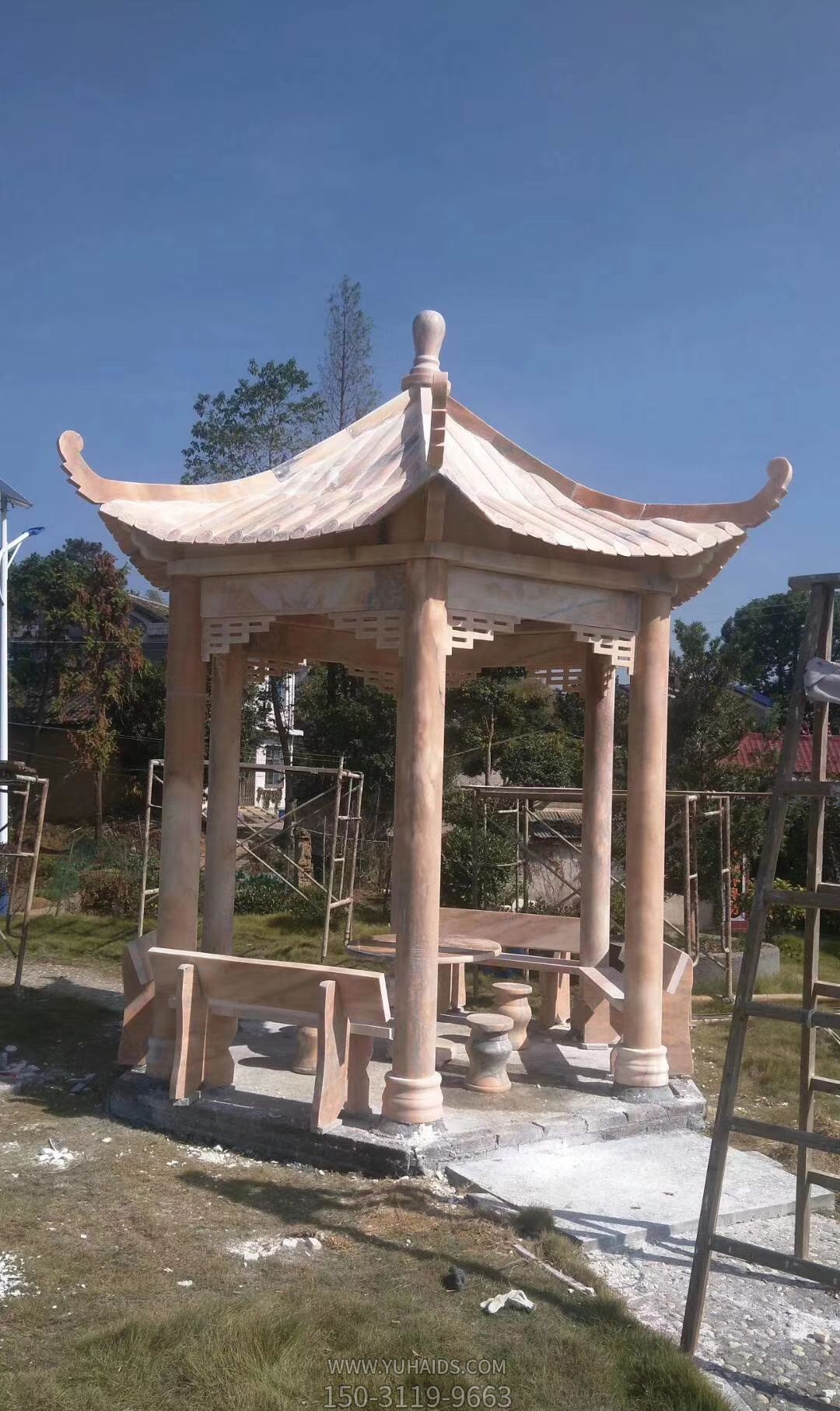 小区草坪摆放晚霞红六角休息凉亭博鱼网页版