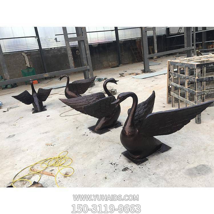 玻璃钢仿铜天鹅喷水小区园林水池摆件博鱼网页版