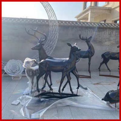 大型铜雕户外草坪鹿博鱼网页版