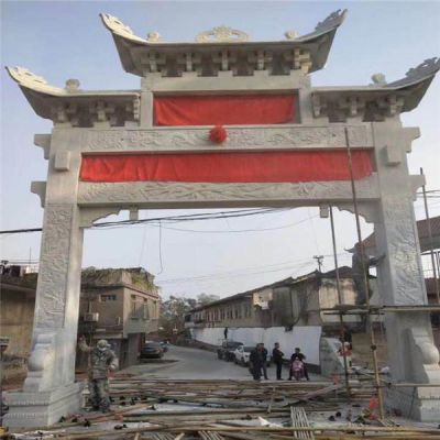 大型青石石牌坊 村庄入口三门石雕牌楼 博鱼网页版