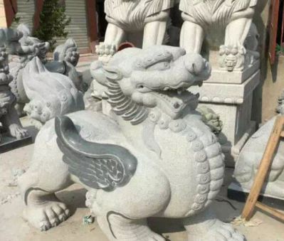 青石石雕庭院别墅貔貅博鱼网页版