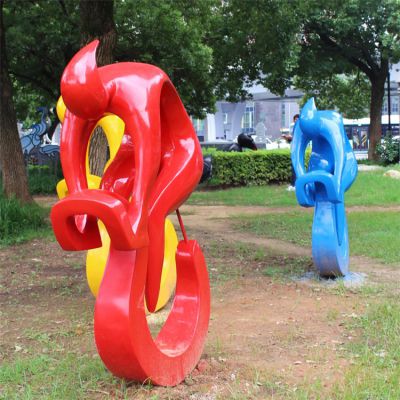 玻璃钢彩绘抽象骑自行车的人物博鱼网页版