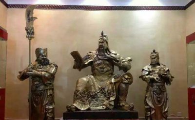 不锈钢仿铜景点大型看书的关公博鱼网页版