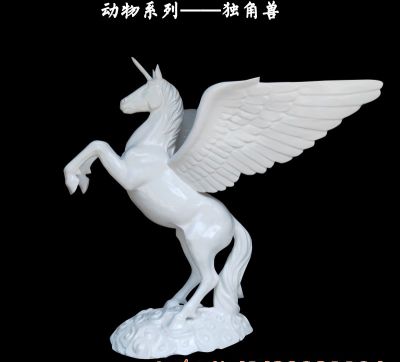 室内摆放的汉白玉石雕创意独角兽博鱼网页版