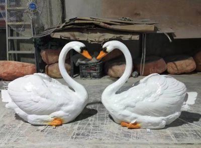 小区户外景观玻璃钢爱心天鹅博鱼网页版