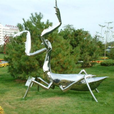 镜面不锈钢户外园林景观螳螂博鱼网页版