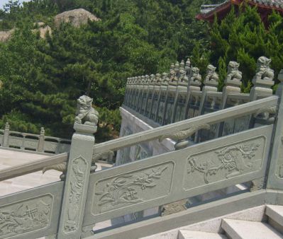 寺院大殿楼梯青石狮子栏杆博鱼网页版