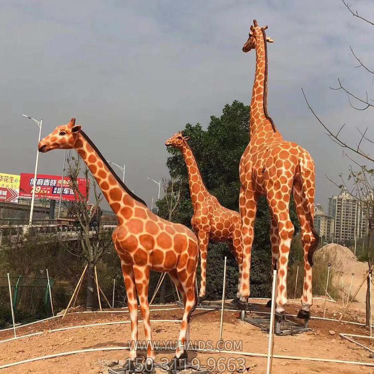 游乐园大型玻璃钢卡通动物摆件博鱼网页版