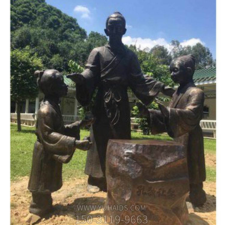 公园摆放玻璃钢仿铜寓言故事孔融让梨人物博鱼网页版