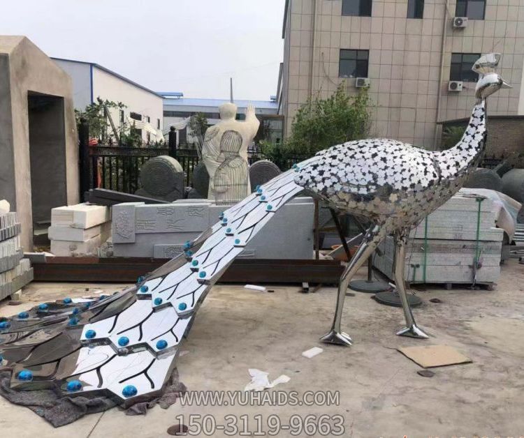 不锈钢孔雀博鱼网页版 户外园林大型景观摆件装饰品 央美定制