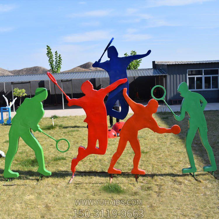 学校广场摆放玻璃钢抽象运动人物博鱼网页版  