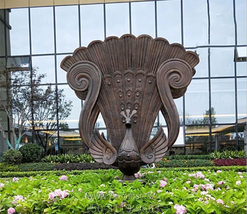 池塘花园摆放的玻璃钢创意孔雀博鱼网页版