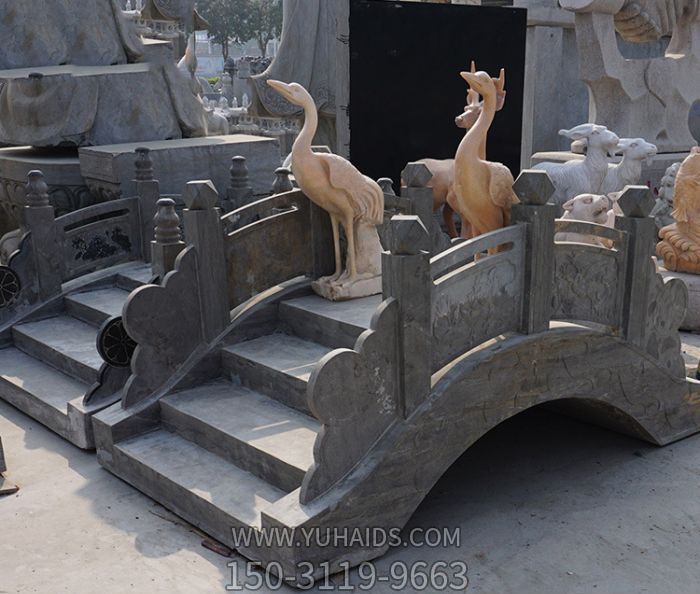 仿古小型青石拱桥景观小品博鱼网页版