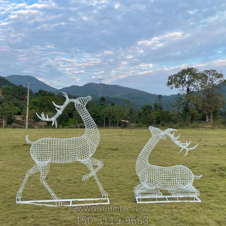 园林草坪不锈钢网格鹿博鱼网页版房产装饰户外落地摆件