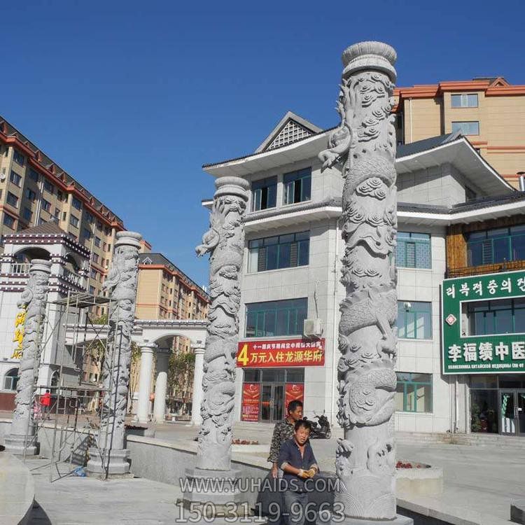 庭院屋檐大型石雕龙柱博鱼网页版