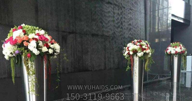 酒店商场大厅摆放抛光不锈钢花瓶博鱼网页版