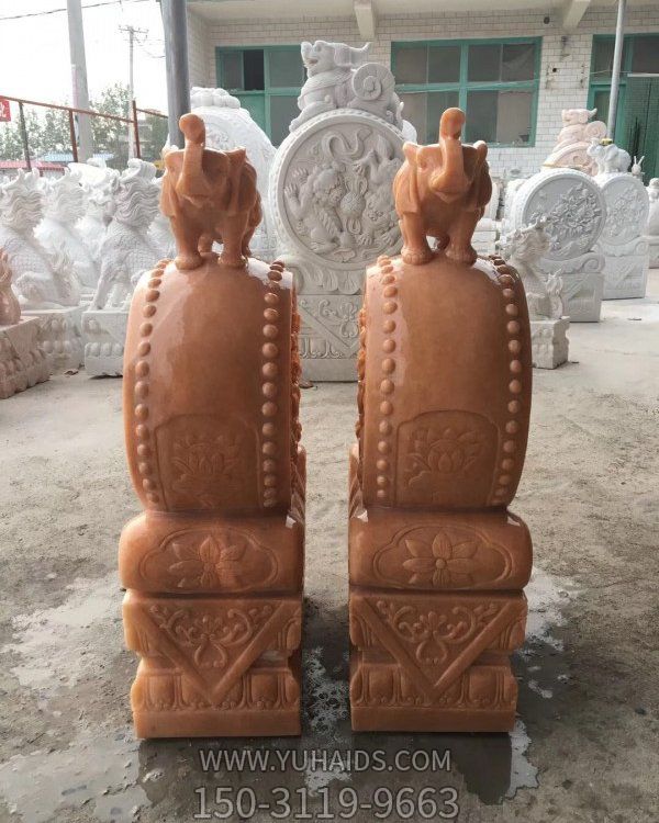 庭院别墅门口晚霞红石雕抱鼓石9博鱼网页版