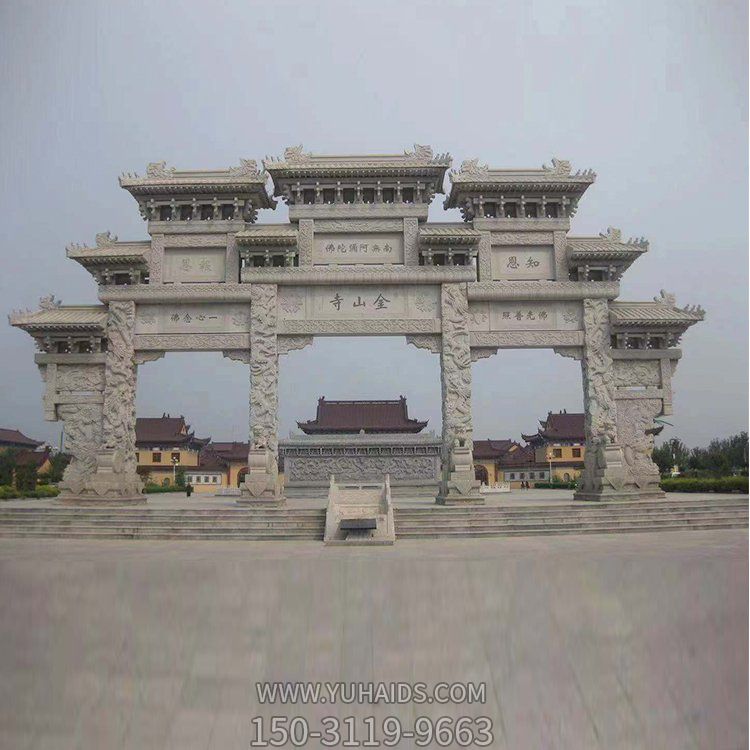 景区广场入口青石雕刻三门五楼石牌坊博鱼网页版