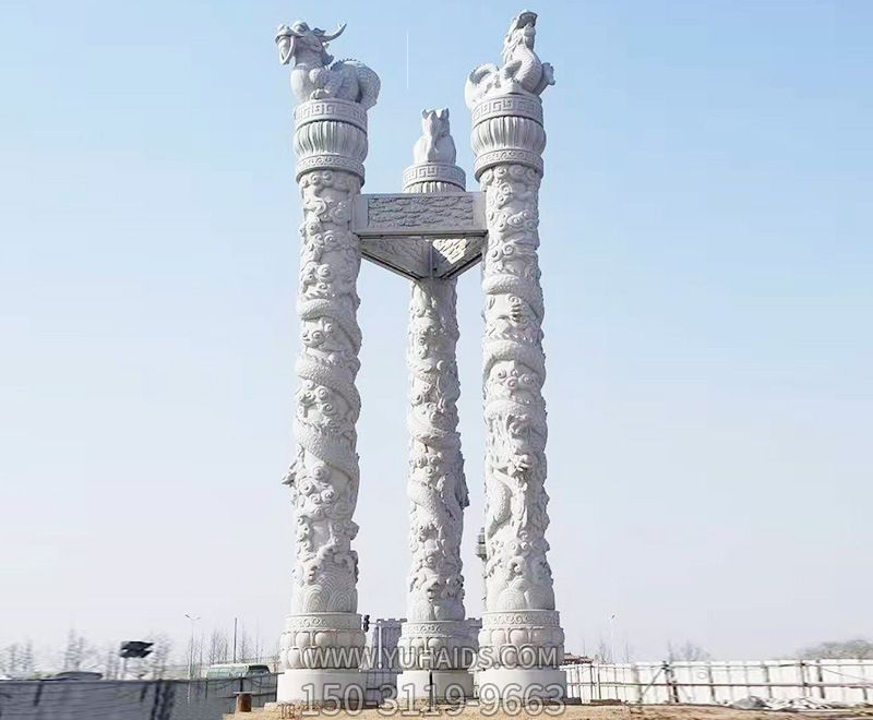 花园广场大理石雕刻三神龙柱博鱼网页版