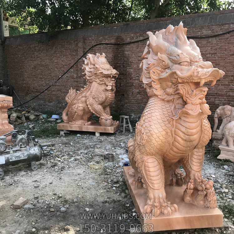 晚霞红石雕麒麟博鱼网页版