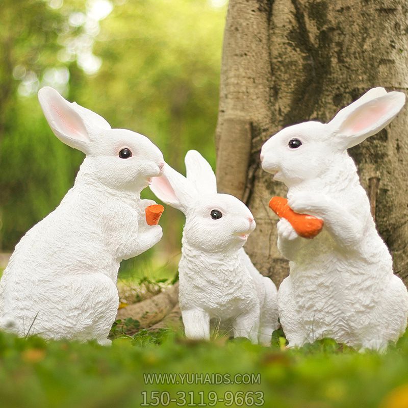 森林三只吃胡萝卜的树脂兔子博鱼网页版