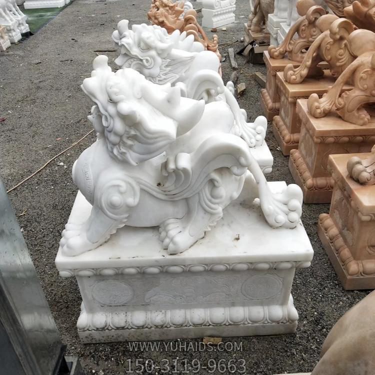 汉白玉石雕动物别墅庭院门口招财辟邪瑞兽麒麟貔貅博鱼网页版