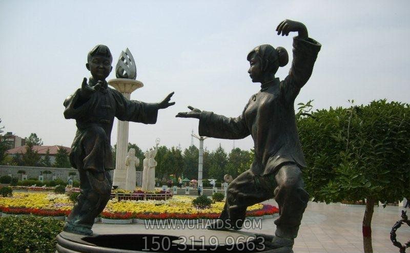 公园练太极拳的人物小品做旧青铜博鱼网页版