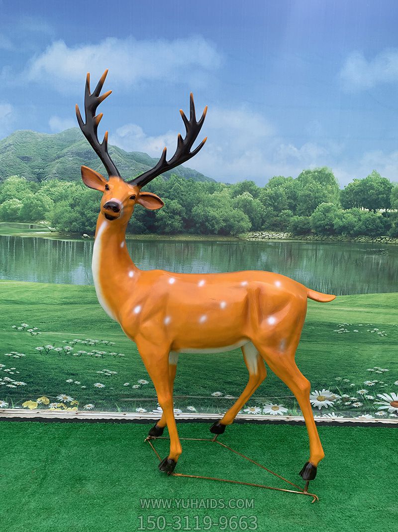 公园草坪创意玻璃钢鹿博鱼网页版