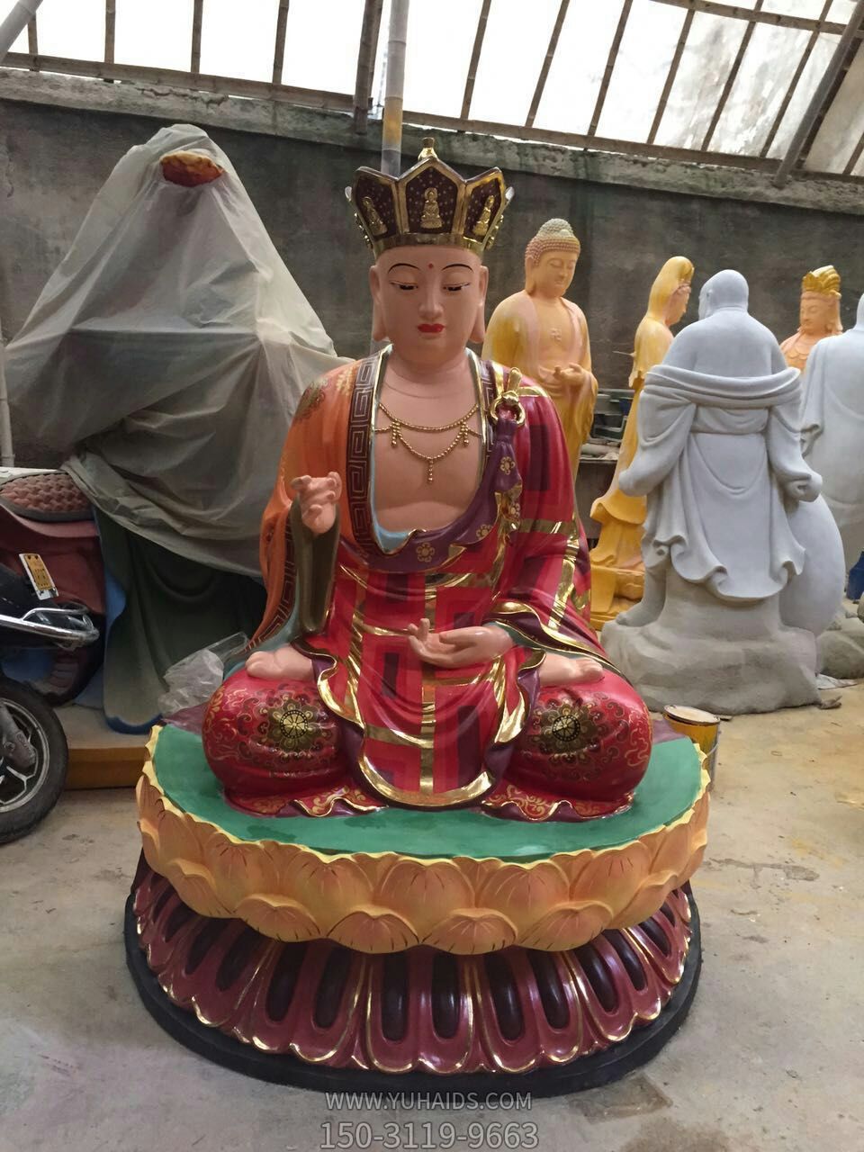 大型寺庙玻璃钢彩绘佛像地藏王博鱼网页版