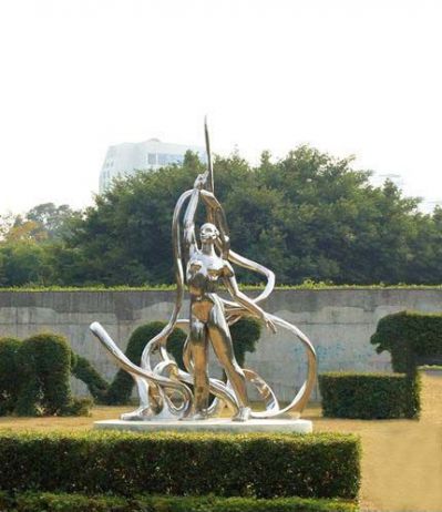 公园不锈钢跳丝带舞的女孩博鱼网页版