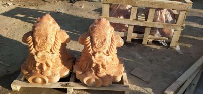 室外两只创意石雕青蛙博鱼网页版