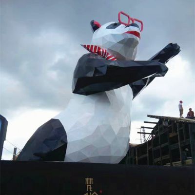 广场商厦创意玻璃钢几何大型熊猫博鱼网页版