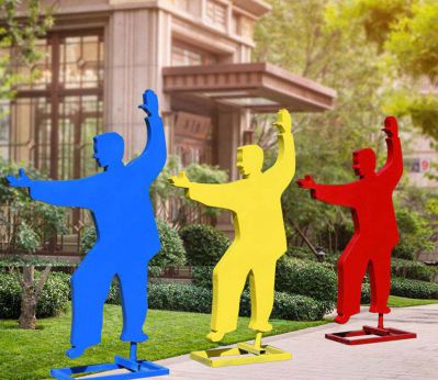 花园广场摆放不锈钢抽象打太极人物博鱼网页版