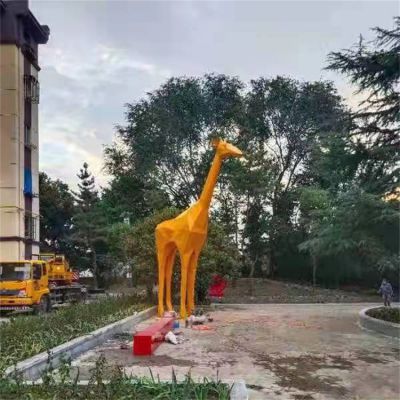 户外不锈钢抽象几何长颈鹿博鱼网页版