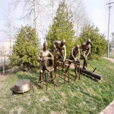 情景小品户外园林玻璃钢仿铜人物景观博鱼网页版